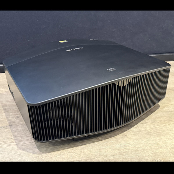 Sony VPL-VW790ES, Begagnad - Bild 2