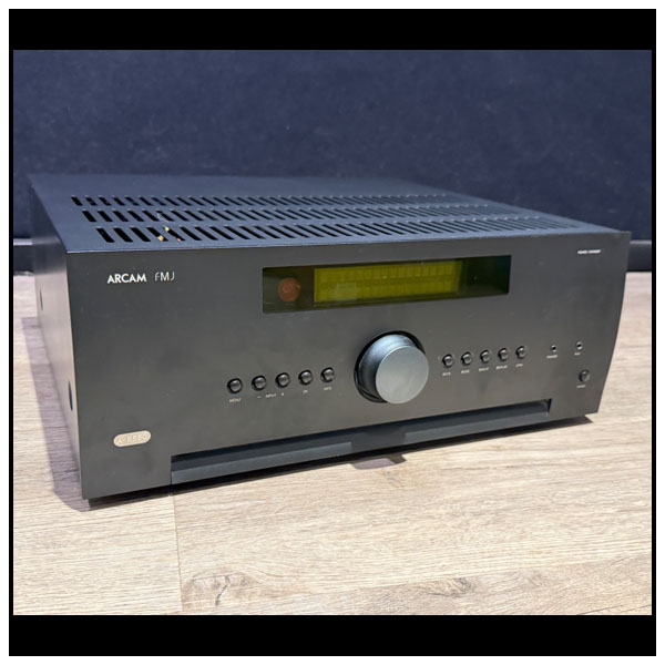 ARCAM FMJ AVR550, Begagnad